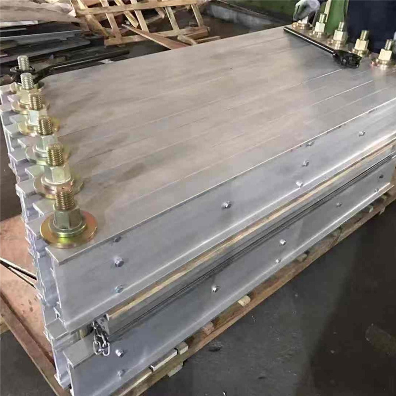 AG尊龙凯时智能一批硫化机发往山西吕梁